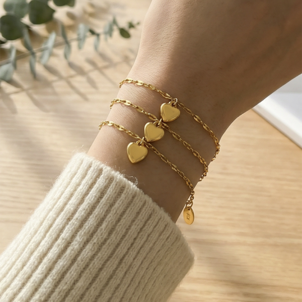 Heart-shaped bracelet in 18K gold