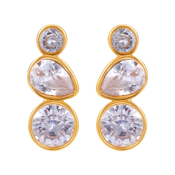 Teardrop Diamond Earrings in 18K Gold