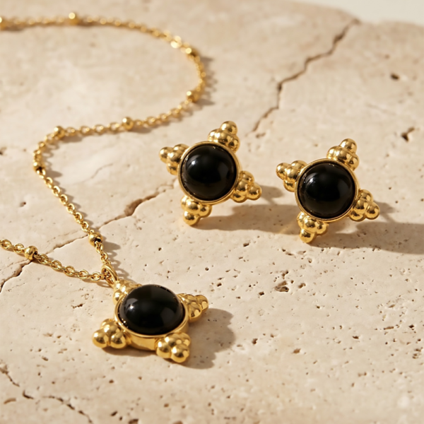 Natural black agate necklace 18K gold